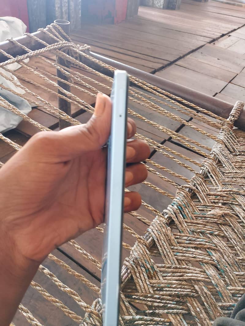 Realme Note 50 4