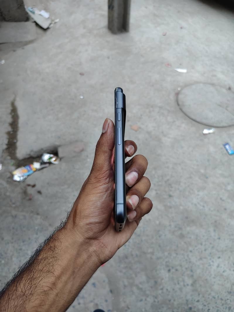 Google Pixel 8 3