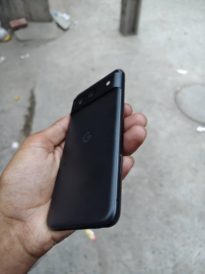 Google Pixel 8 8
