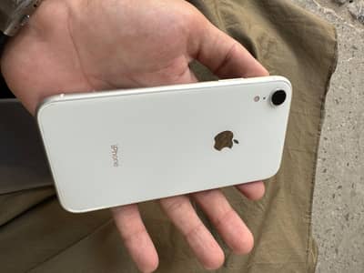 Apple iPhone XR