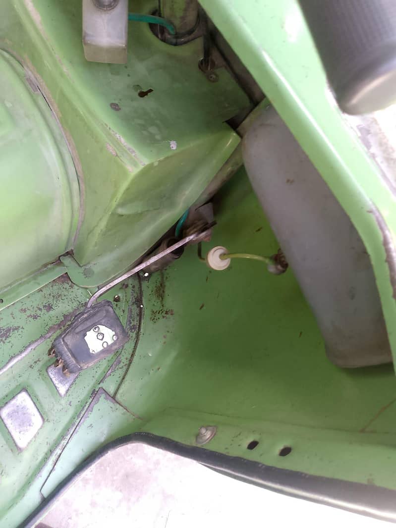 Auto rickshaw 6
