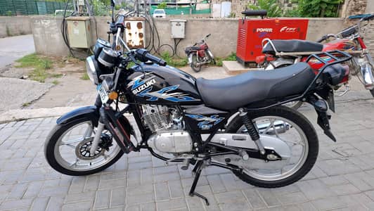 Suzuki GS150SE 2022 | 1st Owner | Only 6,000 KM | Mint Condition