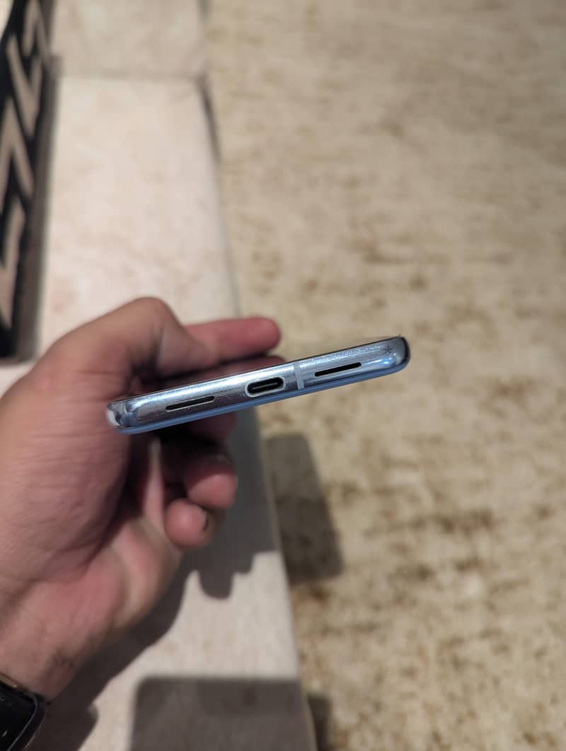 Google Pixel 8 Pro 4