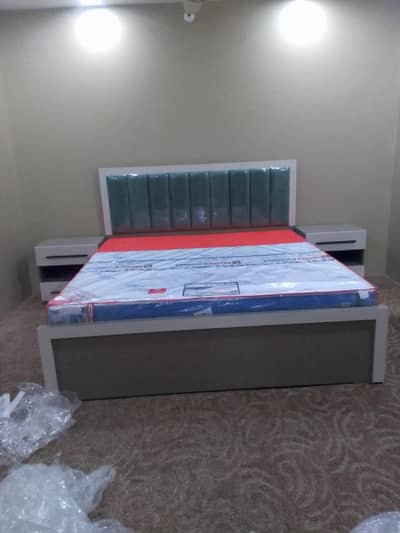 Premium design double bed set, king size bed set, wooden structure,