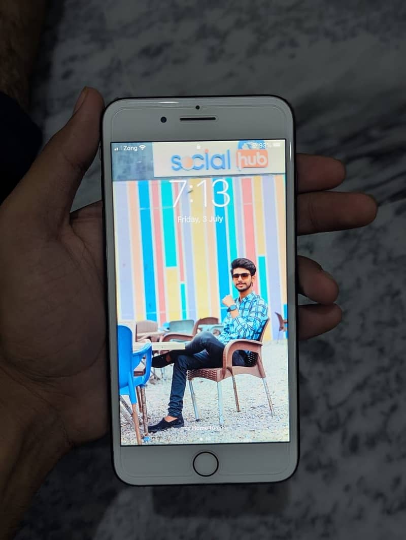 Apple iPhone 7 Plus 1