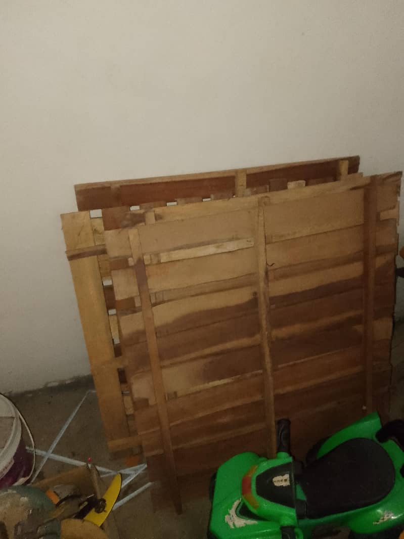$9000 4