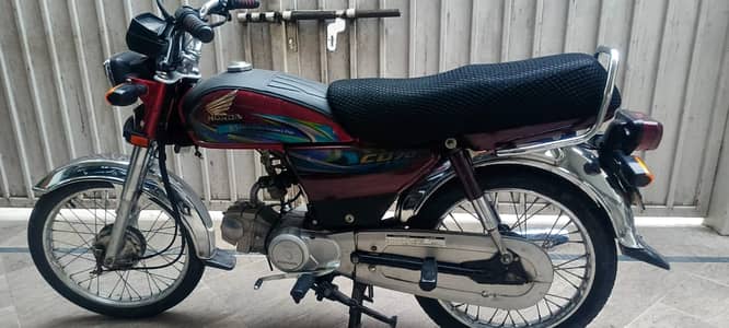Honda CD 70 2023