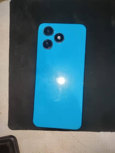 Infinix Smart 8 Pro