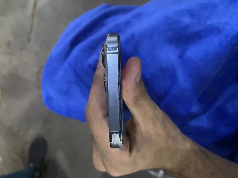 Apple iPhone 13 Pro 0