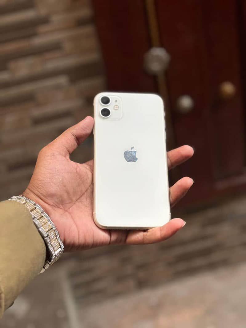 Apple iPhone 11 7