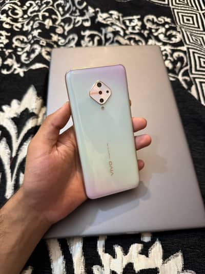 Vivo y51 For Sale Lush condition