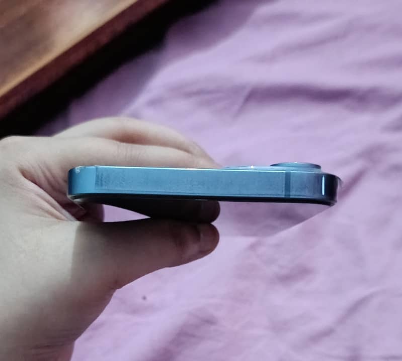 Apple iPhone 14 plus 4