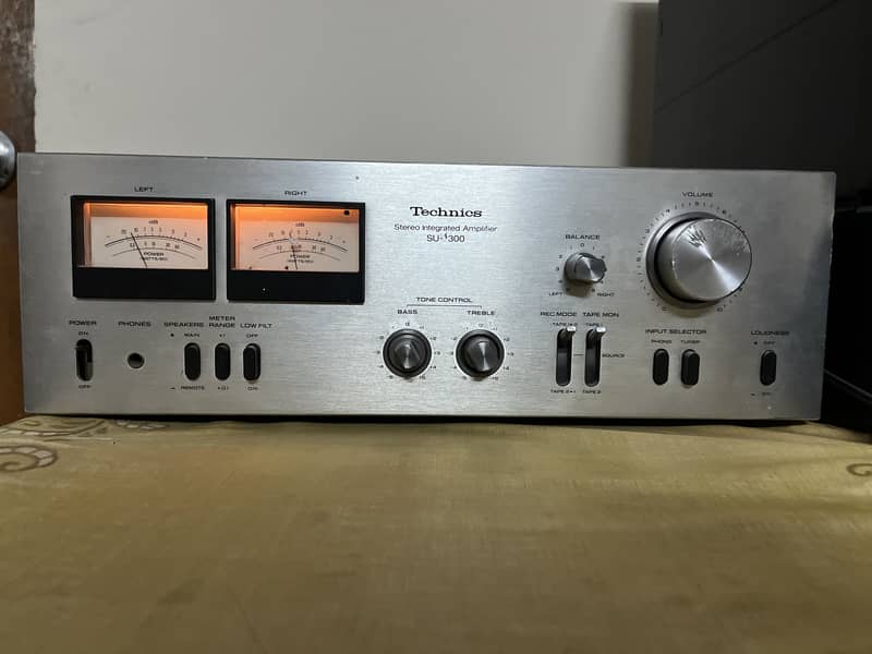 Technics Sub Integrated Amplifier 1
