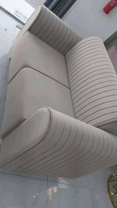 New sofa set making hub