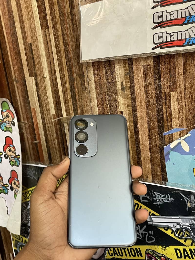 tecno spark 40 pro plus 13