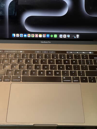 Macbook pro 2017 Touch Bar 19 Inch