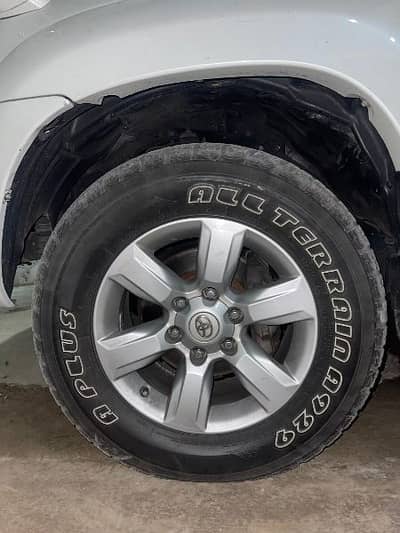 Prado Alloy Rims original condition. like new