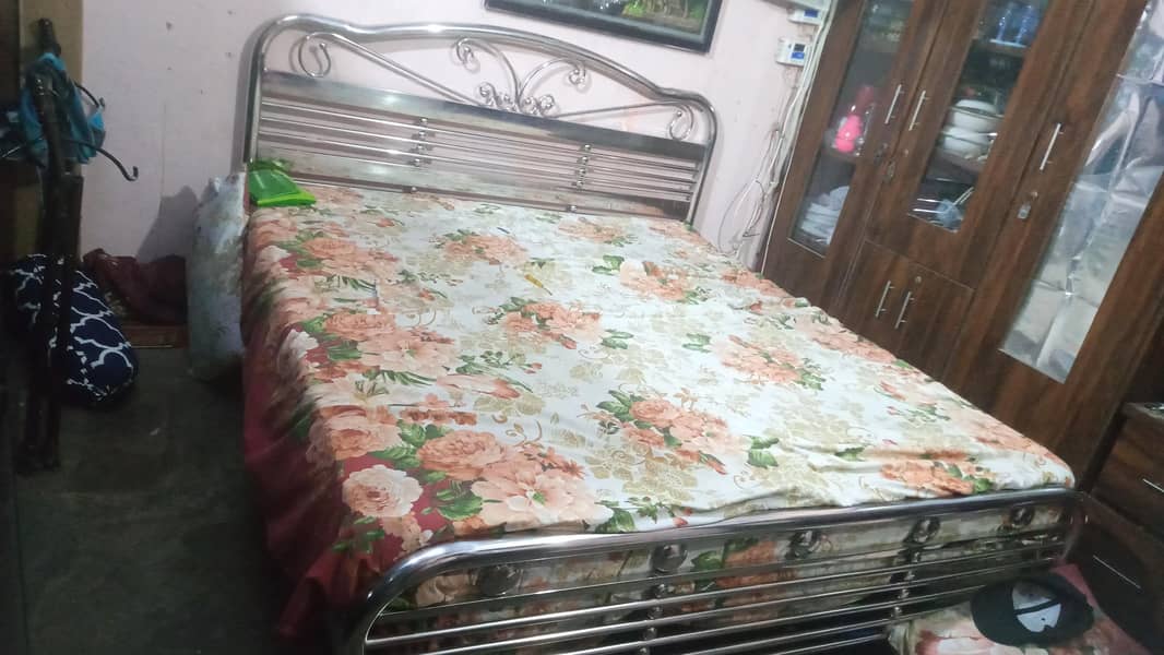 isteell bed 0
