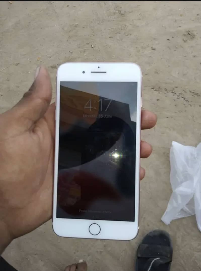 Apple iPhone 7 Plus 2