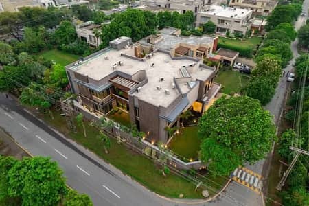 6.40 Marla Facing Park Plot In Reasonable Price in 9 town DHA