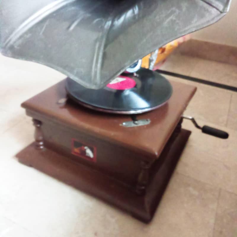 Gramophone 3
