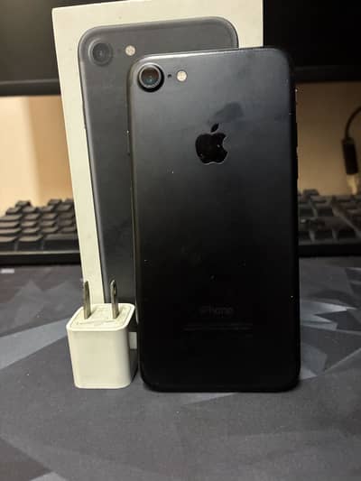 Apple iPhone 7