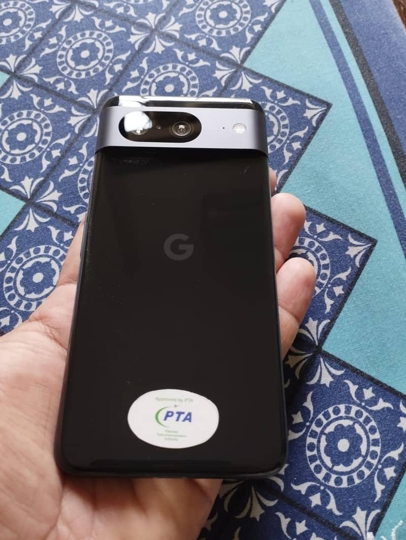 Google Pixel 8 2
