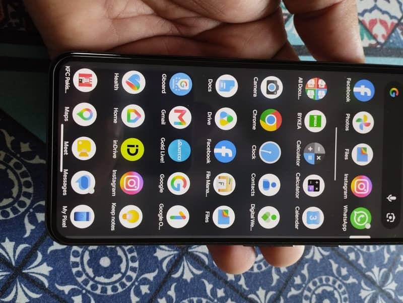 Google Pixel 8 6