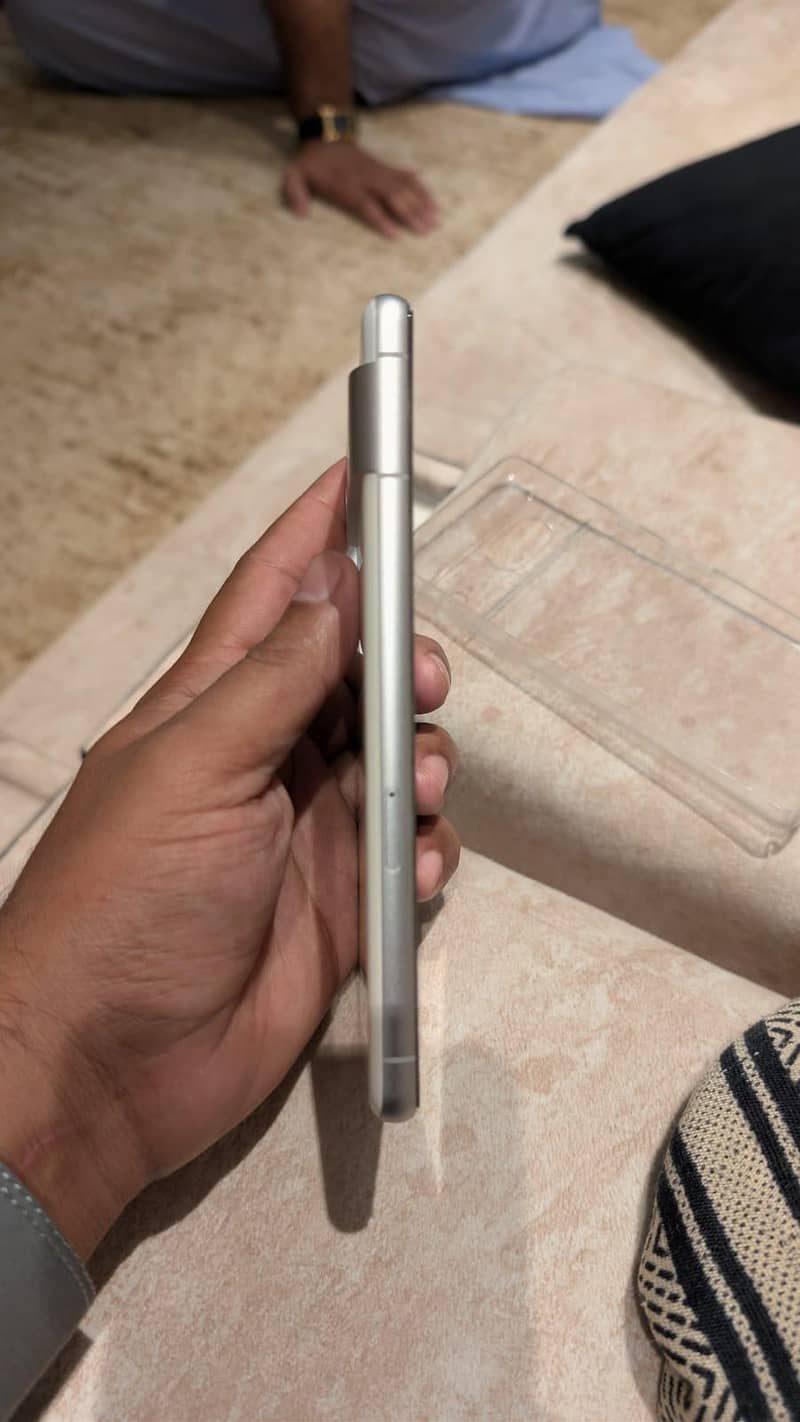 Google Pixel 7 2