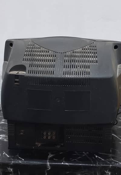 LG Original CRT TV 14/21 Inch – Working Condition