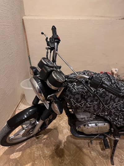 Suzuki GS150 Special Edition Total Geniune.