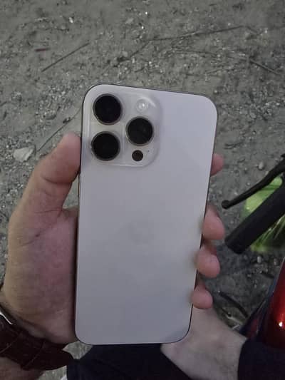 Apple iPhone 16 Pro Max