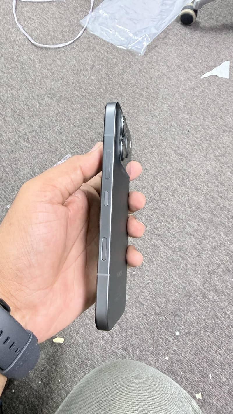 Honor 600 Pro 4