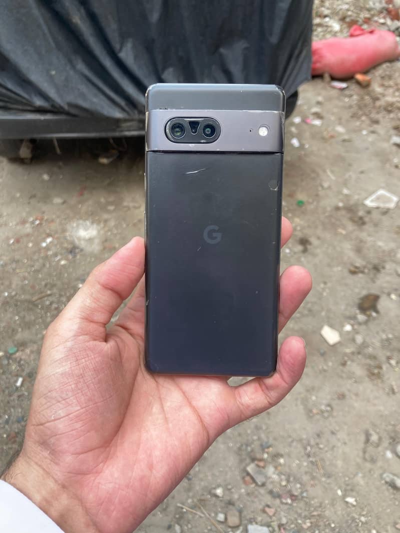 Google Pixel 7 4