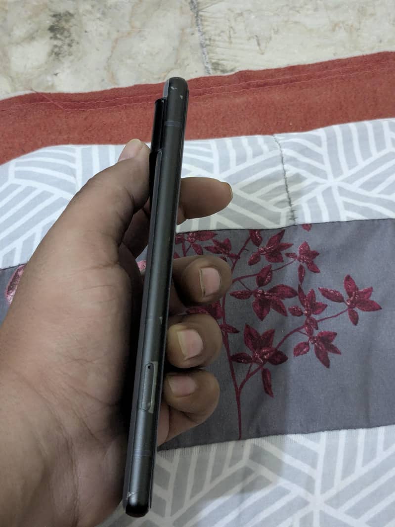 Google Pixel 6 4