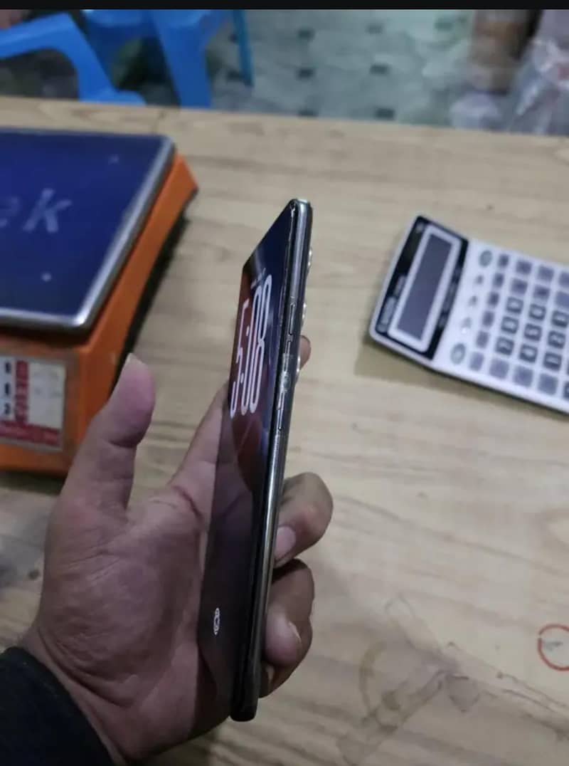 Tecno camon 40 pro 1