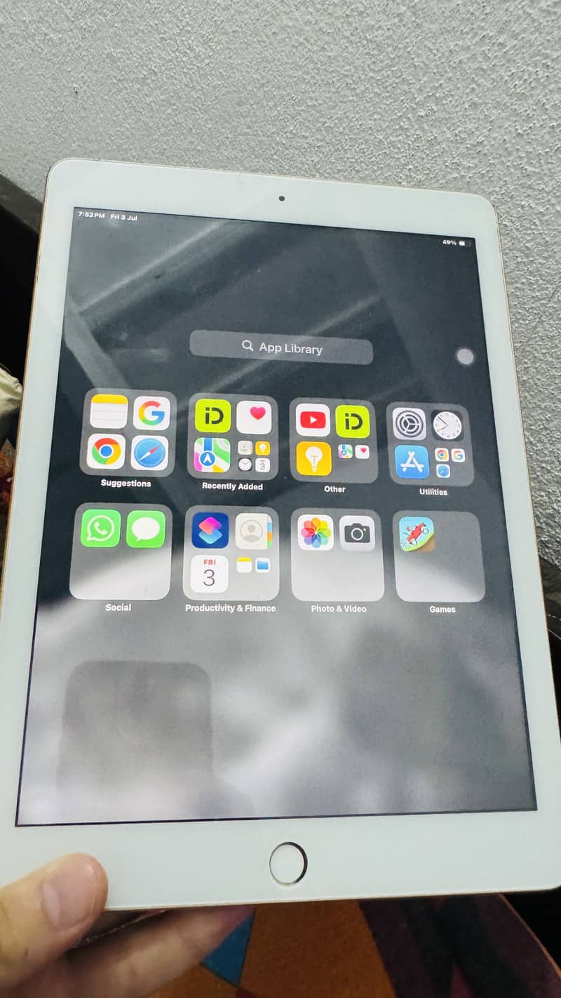 iPad 6th generation 4