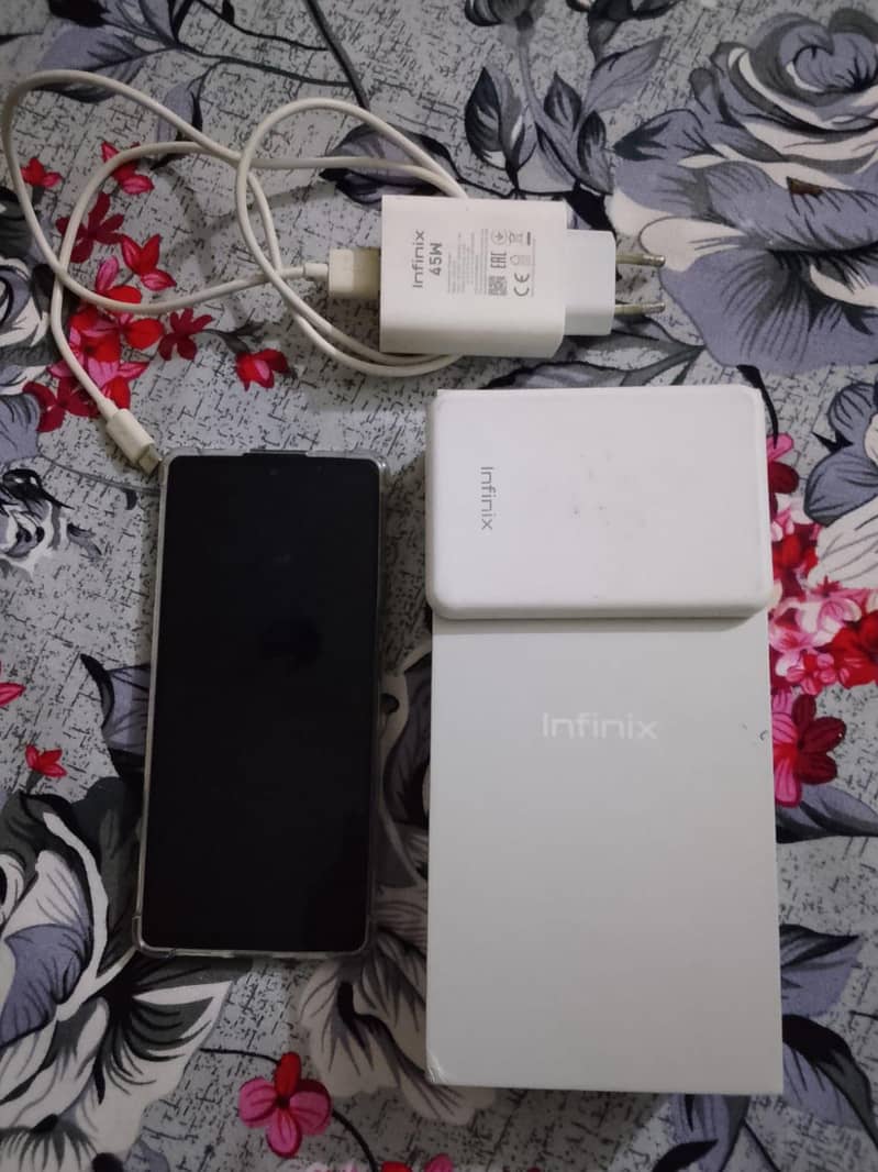 Infinix Note 40 4