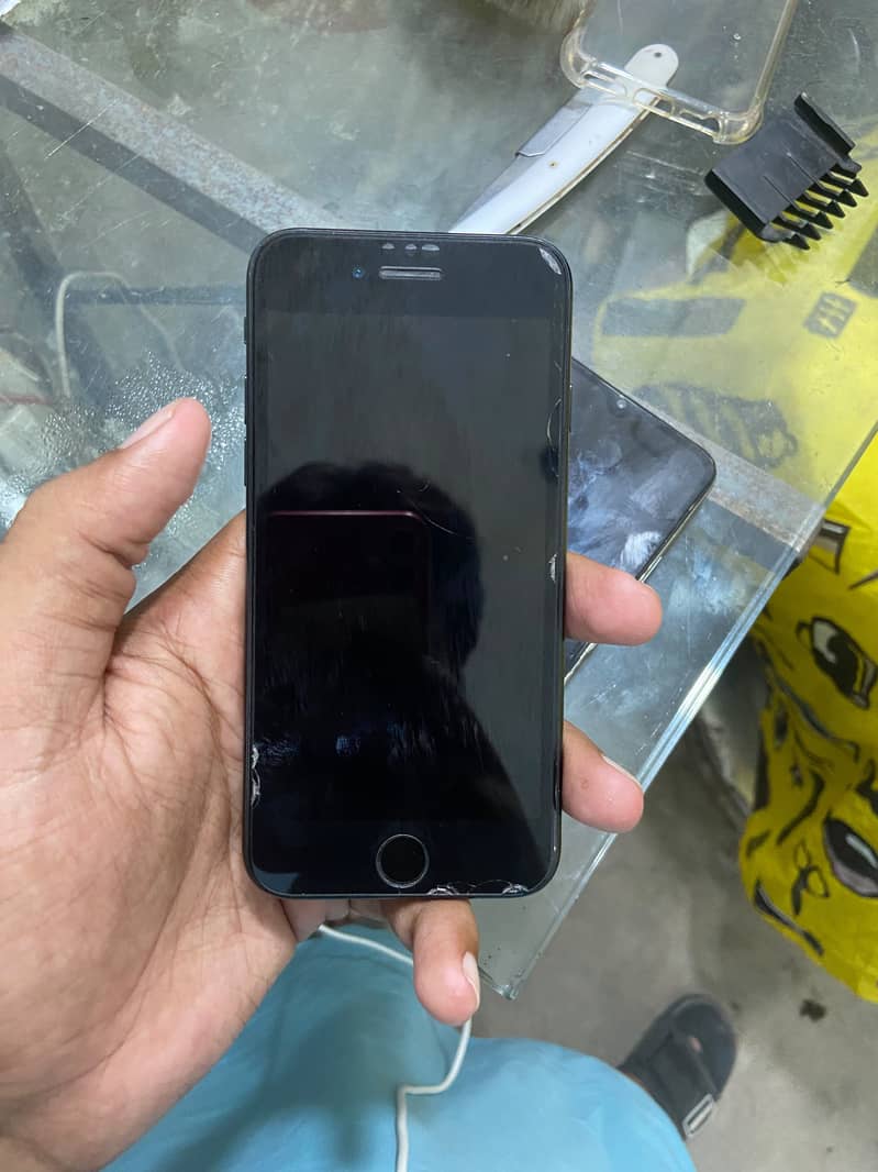 Apple iPhone SE 3