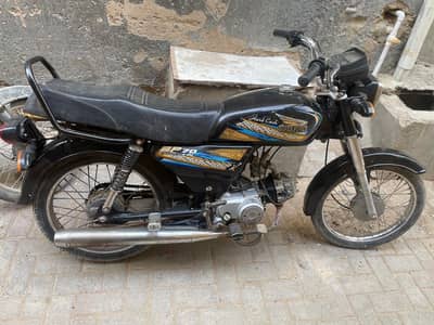 Super power bike for selling 10/9 my wathsapp number 03198971690
