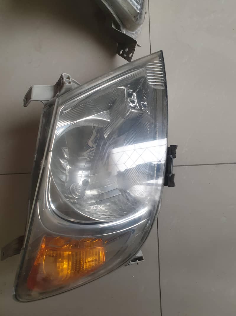 vigo champ headlighte 1