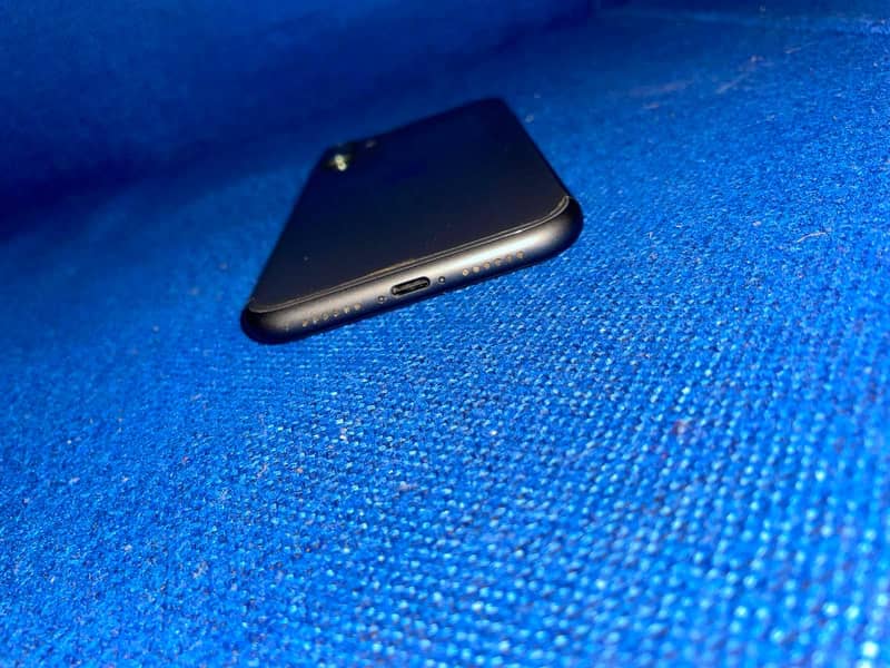 Apple iPhone 11 5