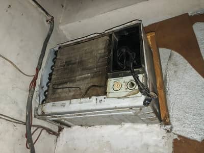 Japani window ac
