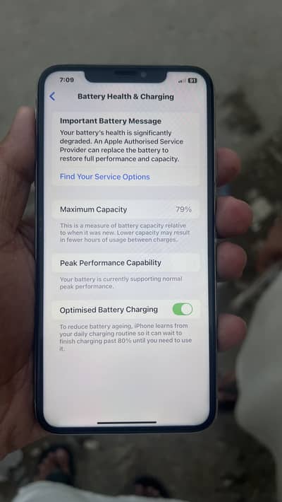 Apple iPhone XS Max 256 gb PTA Approved white colour