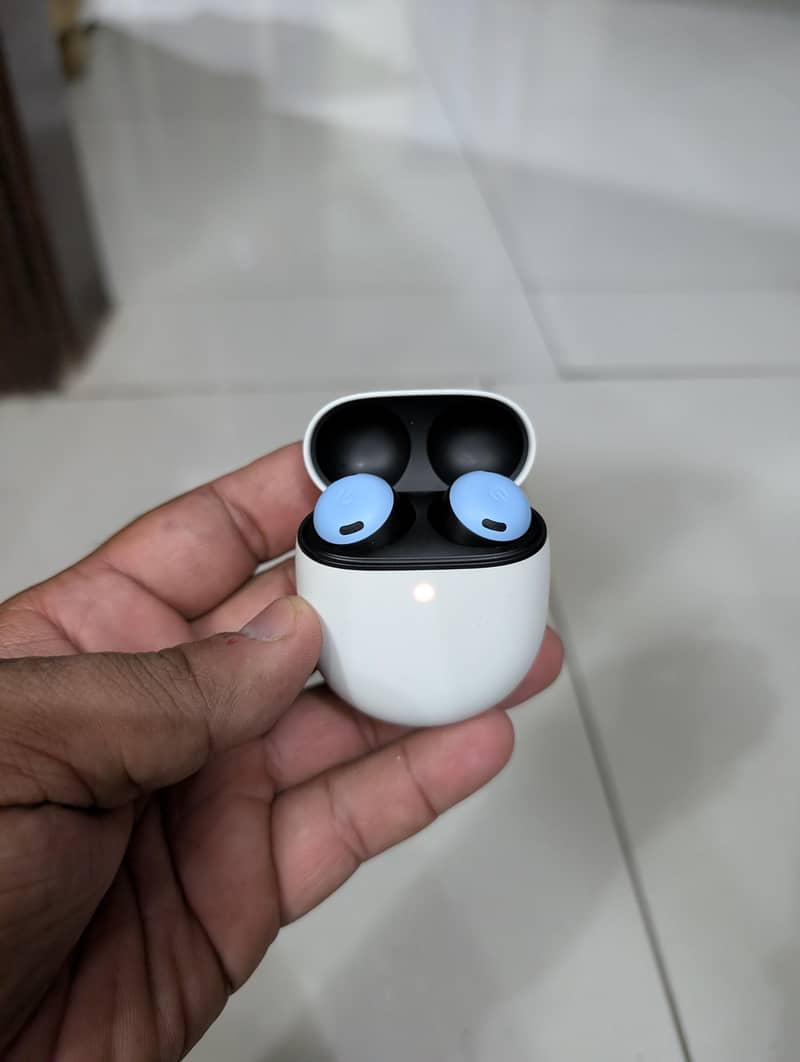 Google Pixel Buds Pro 3