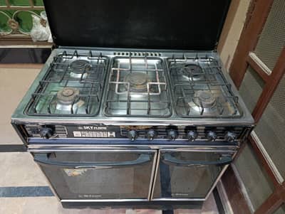Sky Frame Cooking Range in working condition