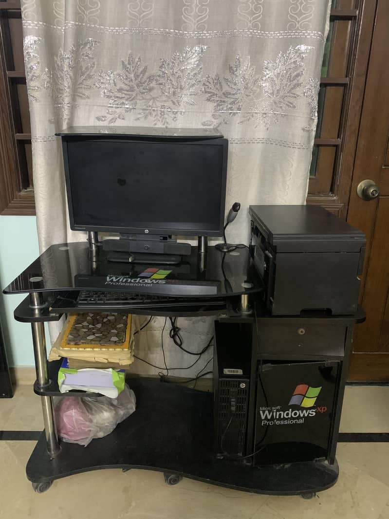 Computer Table 0