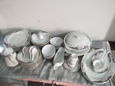 Premium Chinese Dinner Set – 12 Person Serving