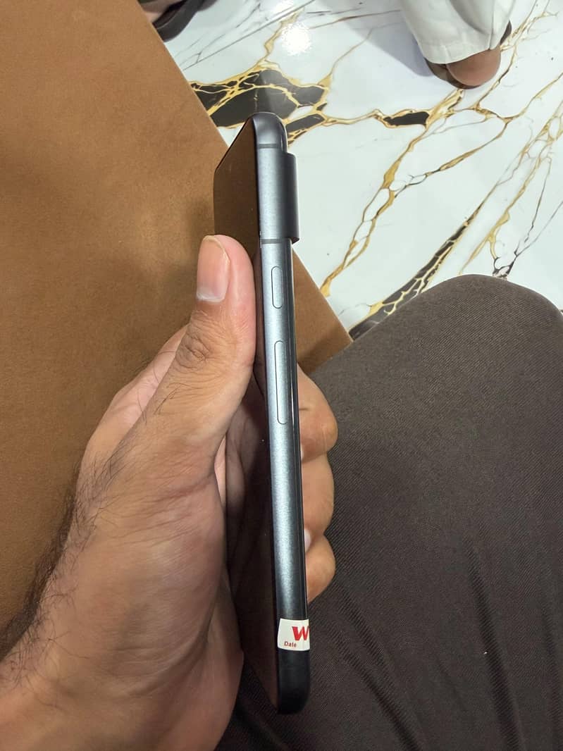 Google Pixel 8 1