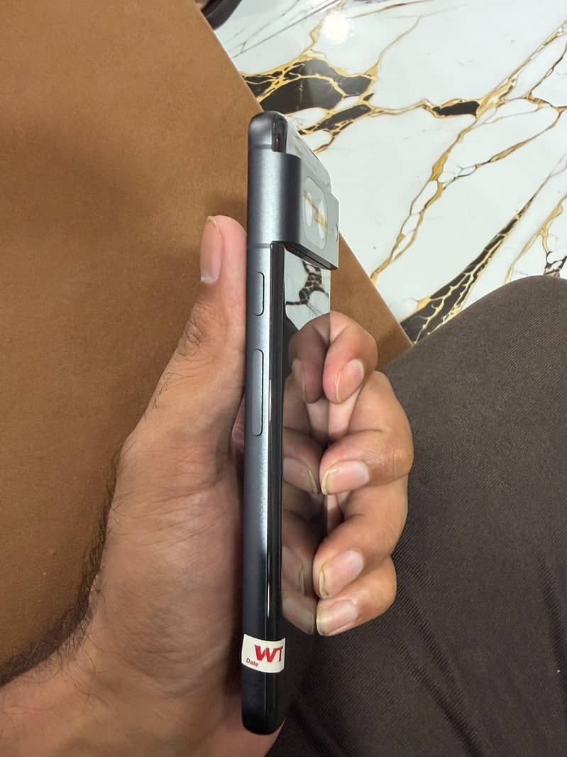 Google Pixel 8 2